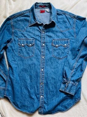 Men's Large Levi’s  Denim Western Shirt - Blue